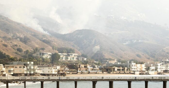 Malibu endures cellphone, power outages as Franklin fire burns